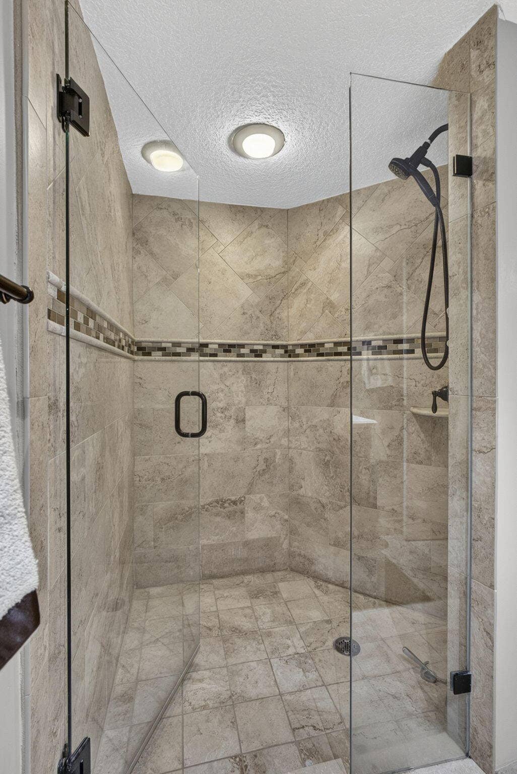 313 Lake Circle, #316, North Palm Beach, FL 33408 Primary Bath Shower