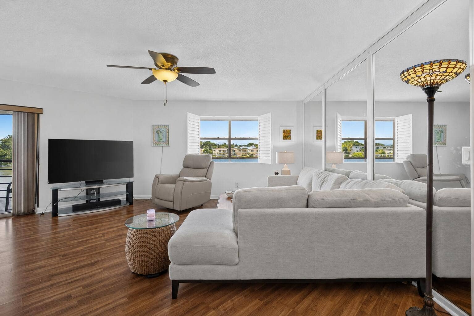 313 Lake Circle, #316, North Palm Beach, FL 33408 CE9B8F75-EF3D-4EA3-B72C-7AC876E54C59