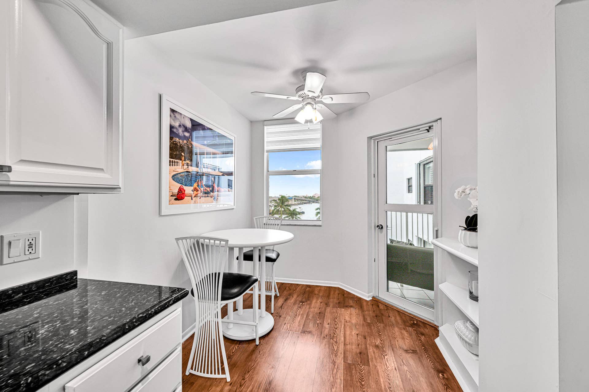 2860 S Ocean Boulevard, #511, Palm Beach, FL 33480 eat-in kitchen