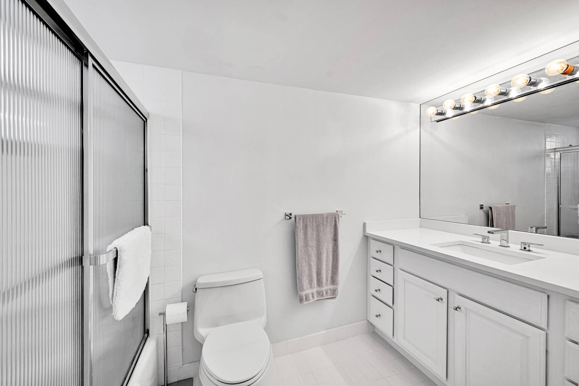 2860 S Ocean Boulevard, #511, Palm Beach, FL 33480 Primary Bath