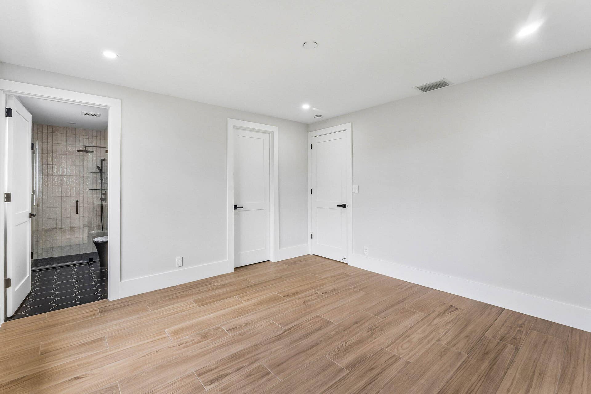 945 Westwind Drive, North Palm Beach, FL 33408 Primary Suite
