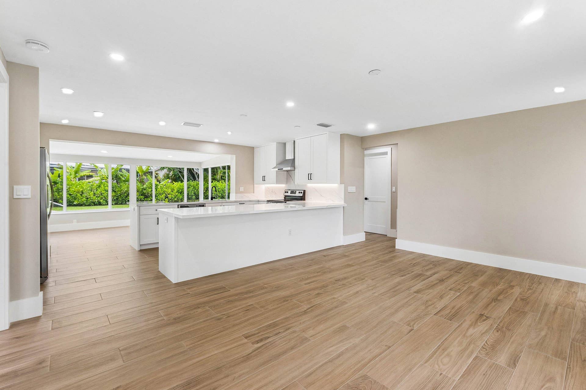 945 Westwind Drive, North Palm Beach, FL 33408 009-945WestwindDrive-NorthPalmBeach-FL-3