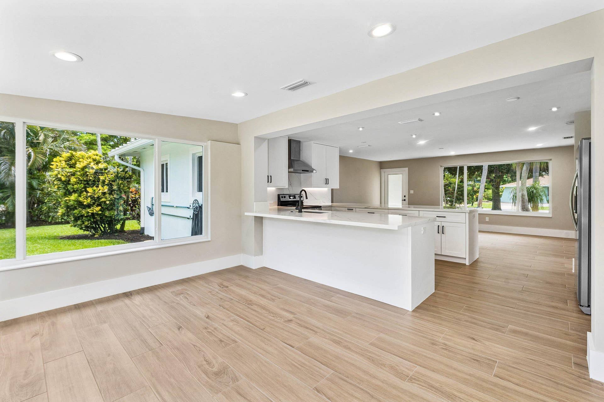 945 Westwind Drive, North Palm Beach, FL 33408 016-945WestwindDrive-NorthPalmBeach-FL-3
