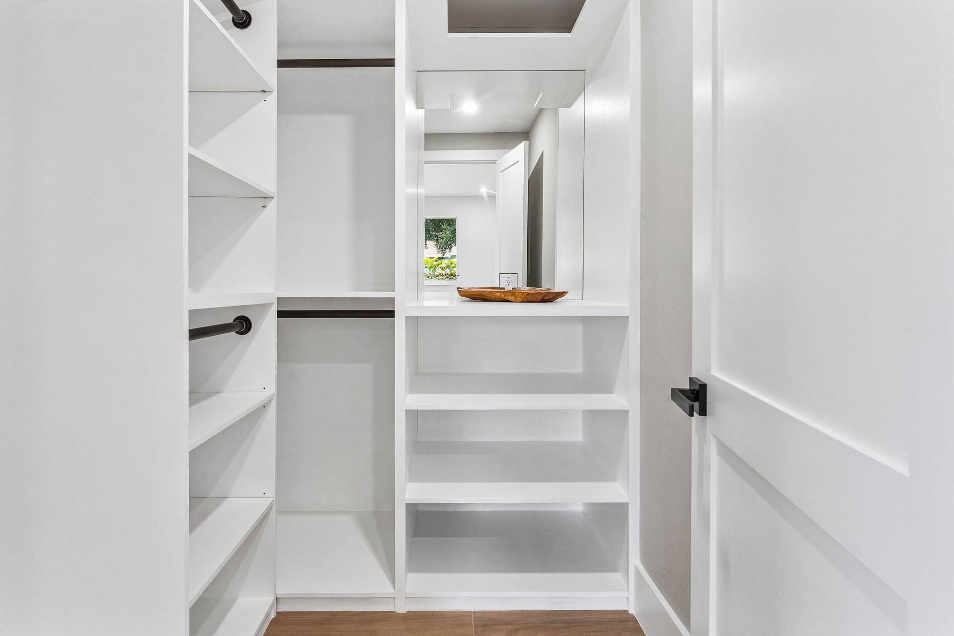 945 Westwind Drive, North Palm Beach, FL 33408 Primary Walk-in Closet