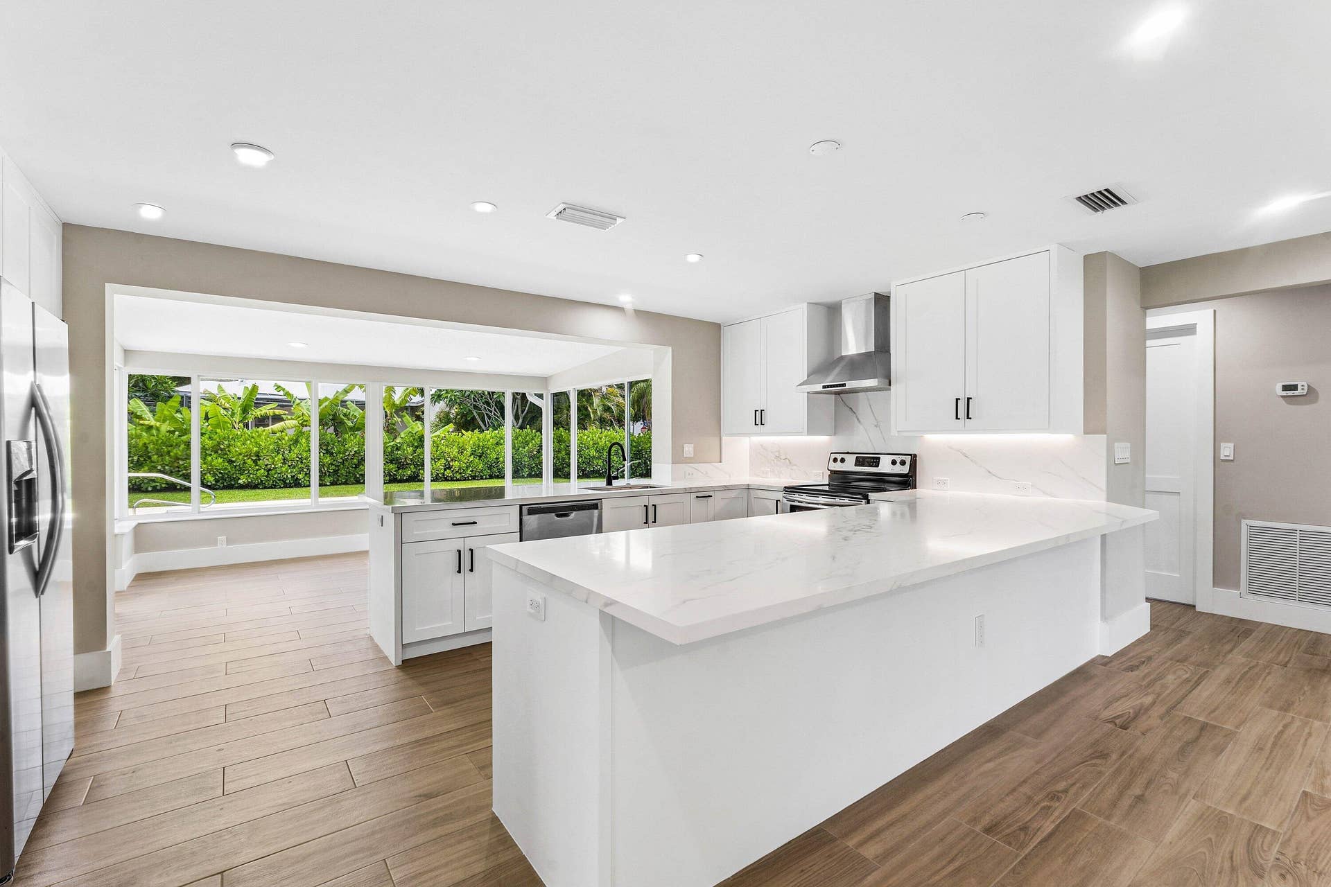 945 Westwind Drive, North Palm Beach, FL 33408 010-945WestwindDrive-NorthPalmBeach-FL-3