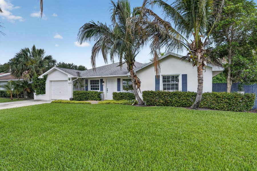 Property photo for 1524 Lance Road, Jupiter, FL