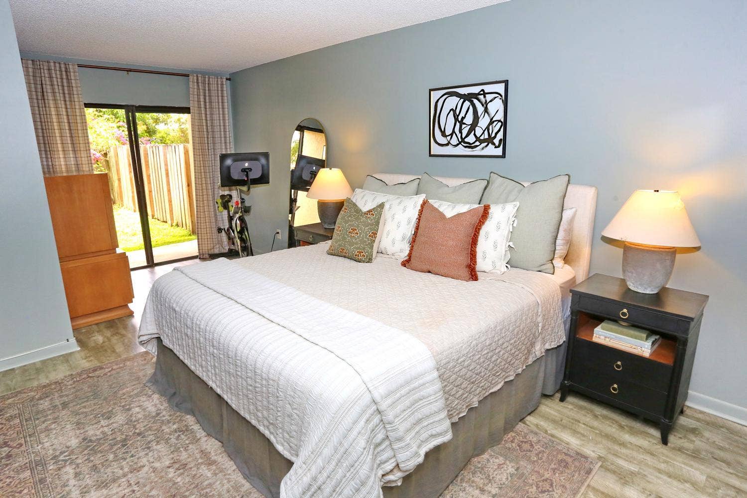 022-038-Master Bedroom-1500x1000