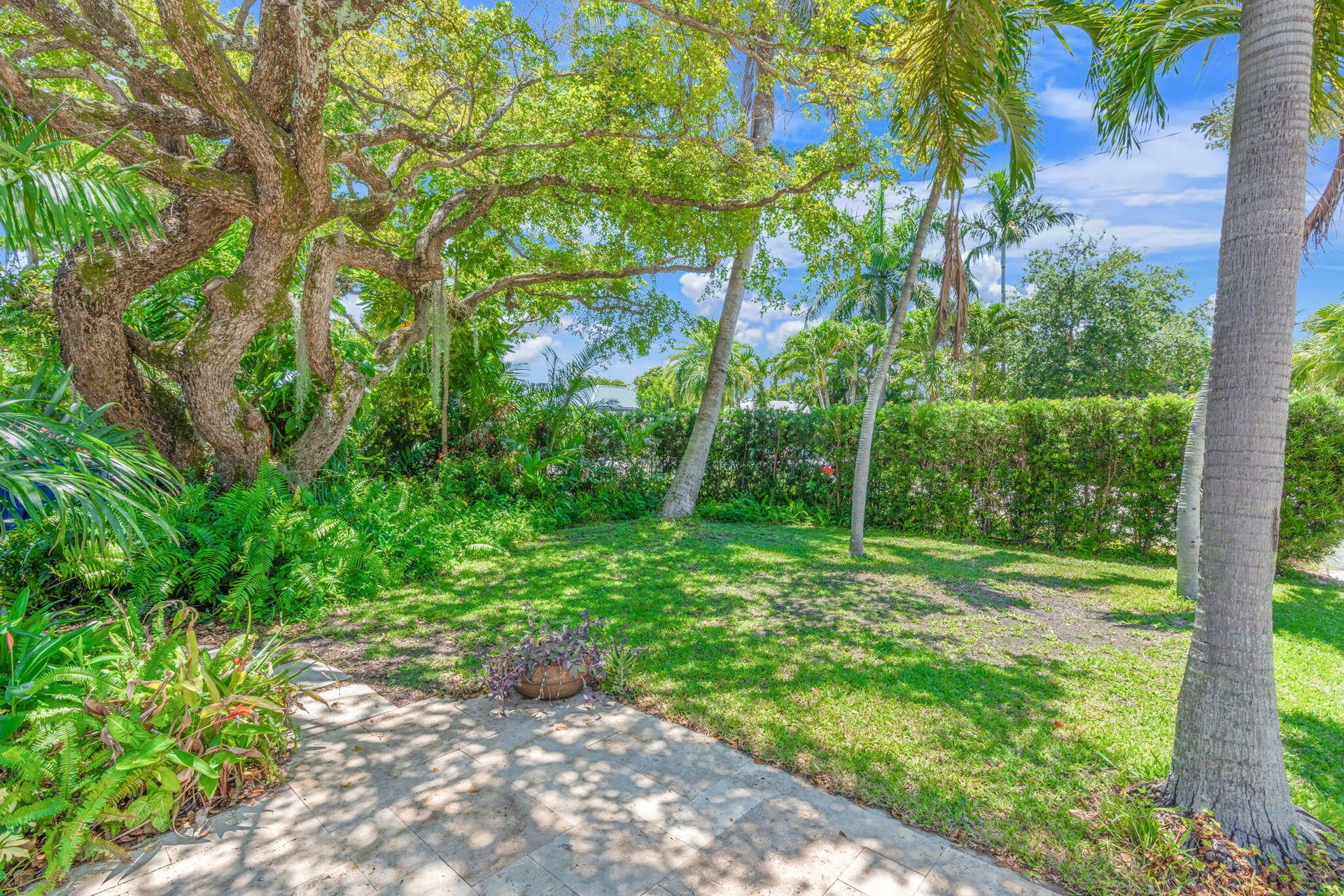 1522 NE 17th Terrace, Fort Lauderdale, FL 33304 49-web-or-mls-1522 NE 17th Terrace, Fort