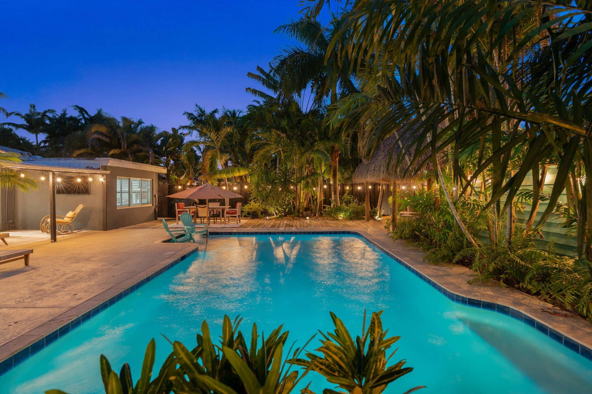 1522 NE 17th Terrace, Fort Lauderdale, FL 33304 62-web-or-mls-Twilight 1522 NE 17th Terr
