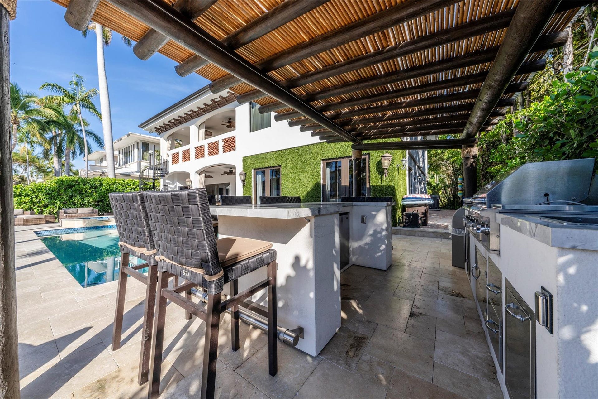 2430 Castilla Isle, Fort Lauderdale, FL 33301 Photo 48