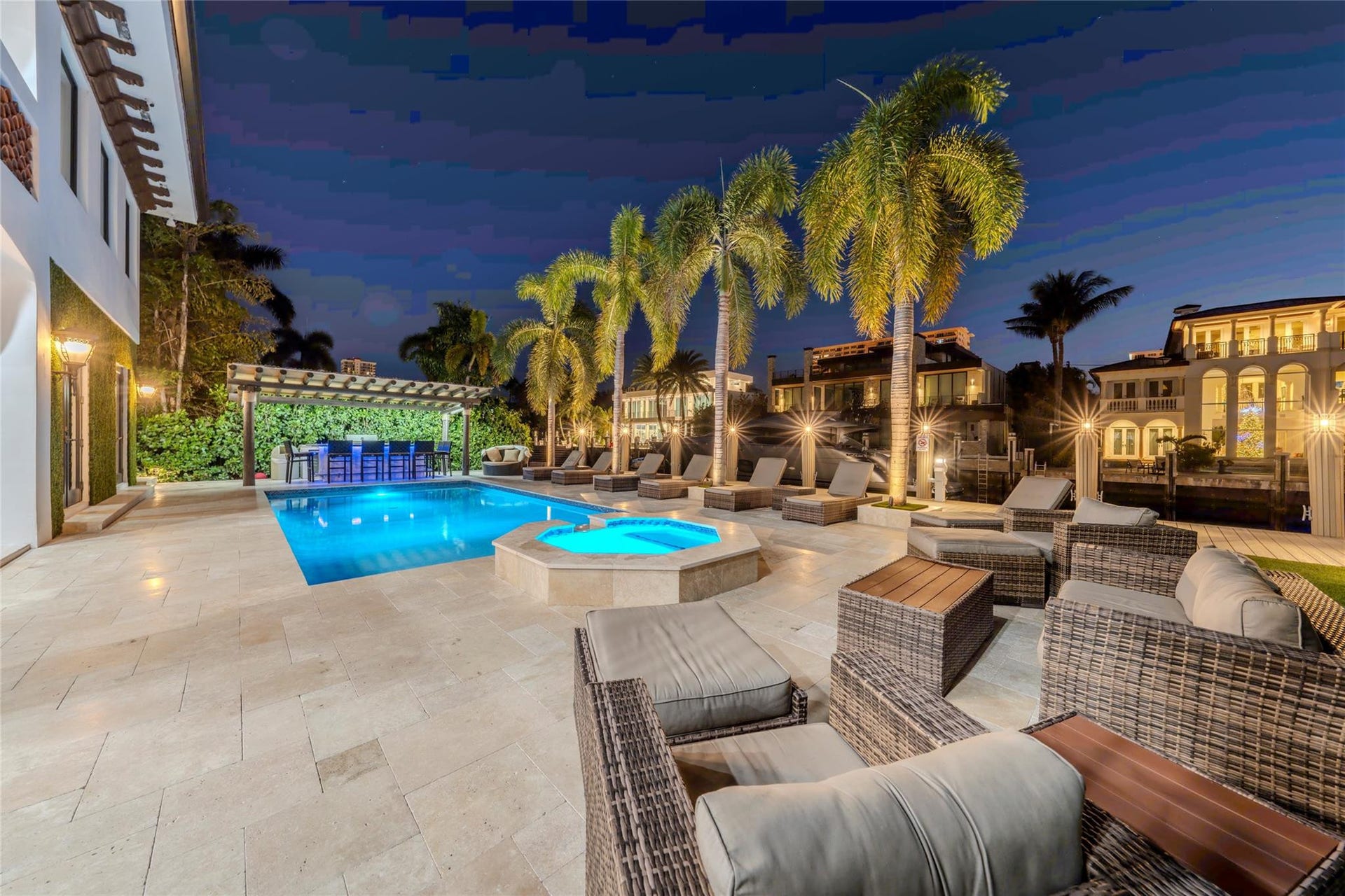 2430 Castilla Isle, Fort Lauderdale, FL 33301 Photo 10