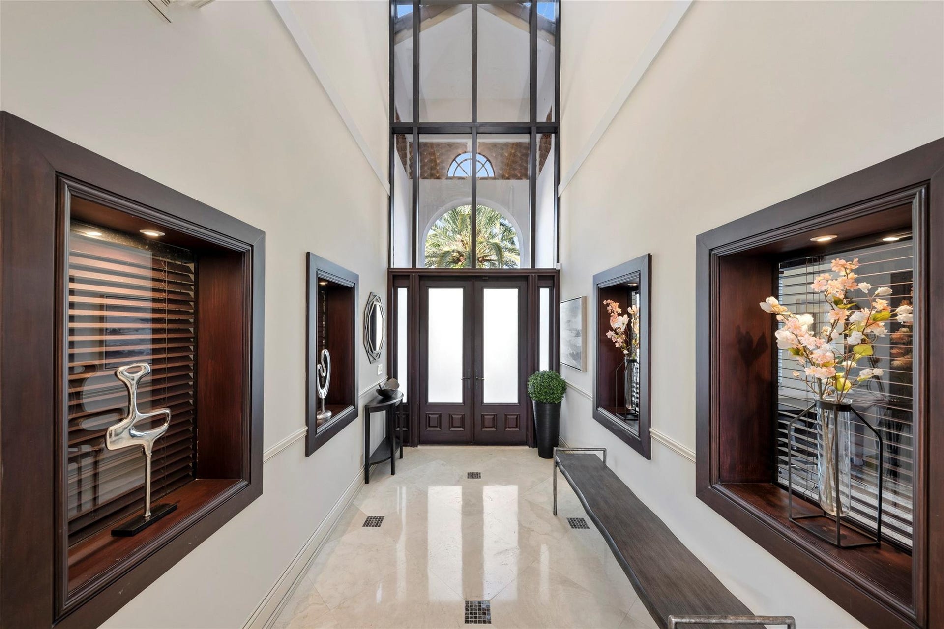 2430 Castilla Isle, Fort Lauderdale, FL 33301 Photo 11