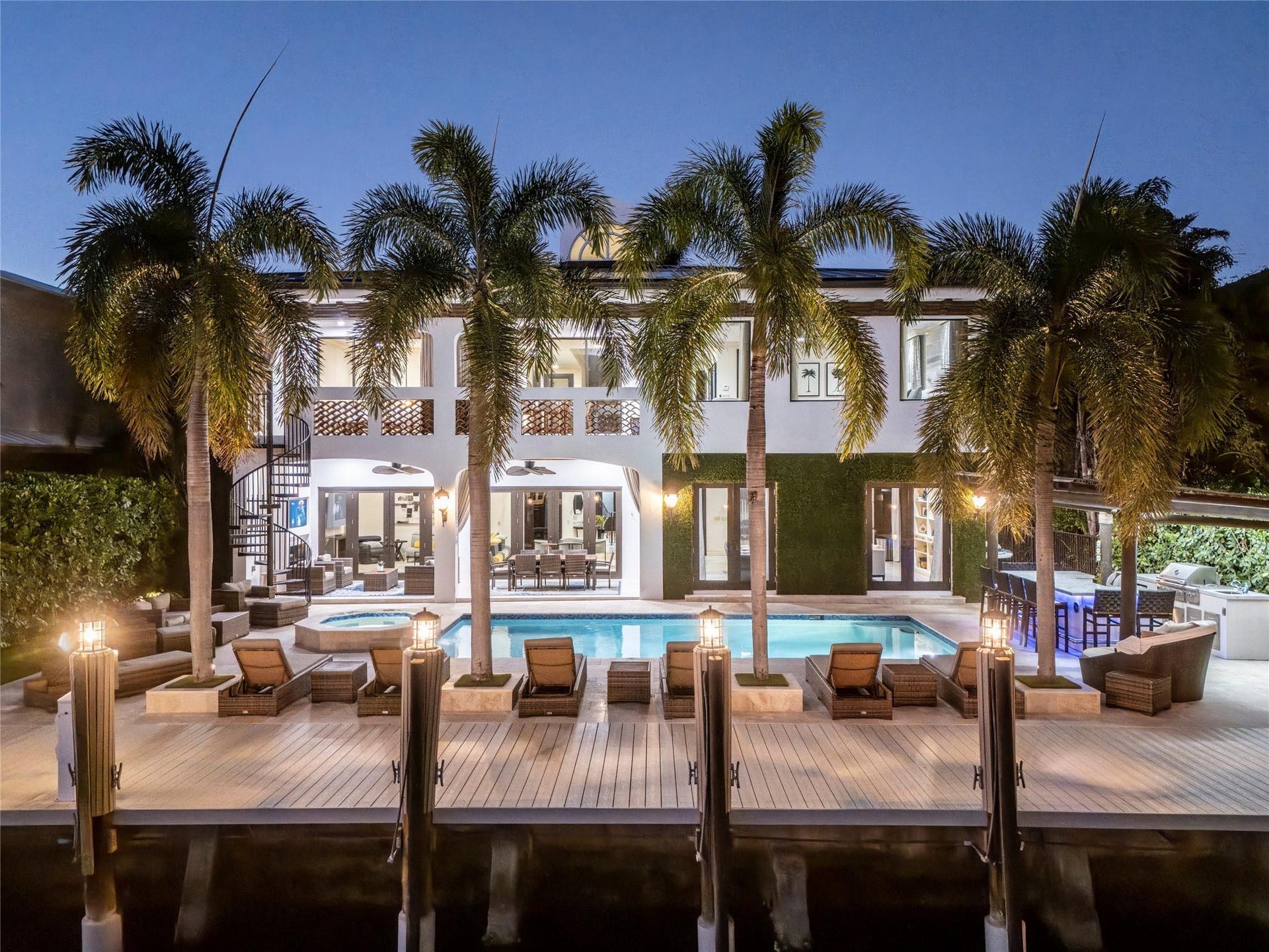 2430 Castilla Isle, Fort Lauderdale, FL 33301 Photo 3