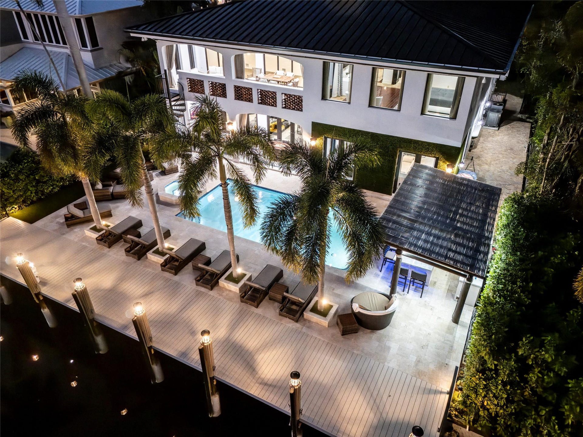 2430 Castilla Isle, Fort Lauderdale, FL 33301 Photo 2