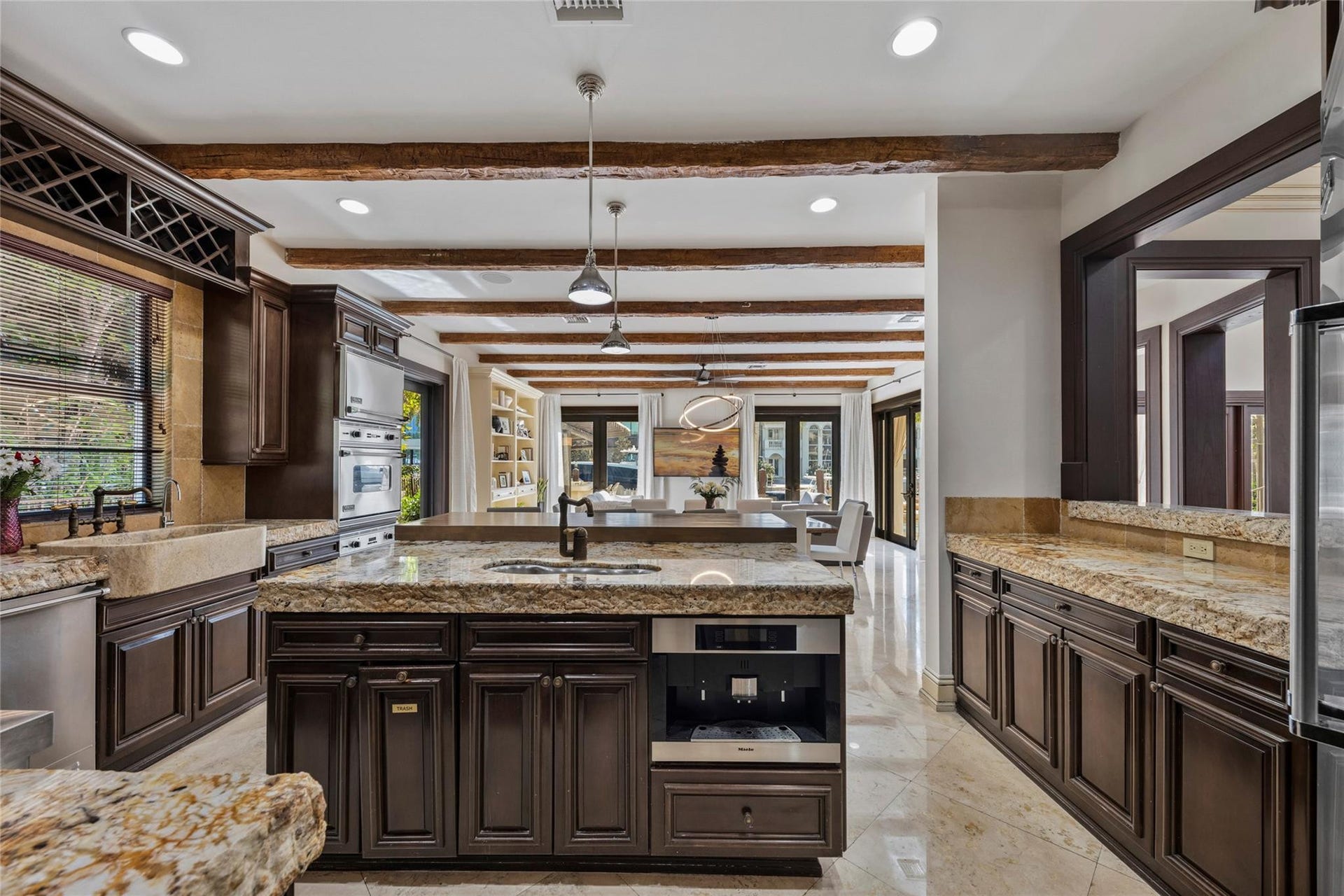 2430 Castilla Isle, Fort Lauderdale, FL 33301 Photo 17