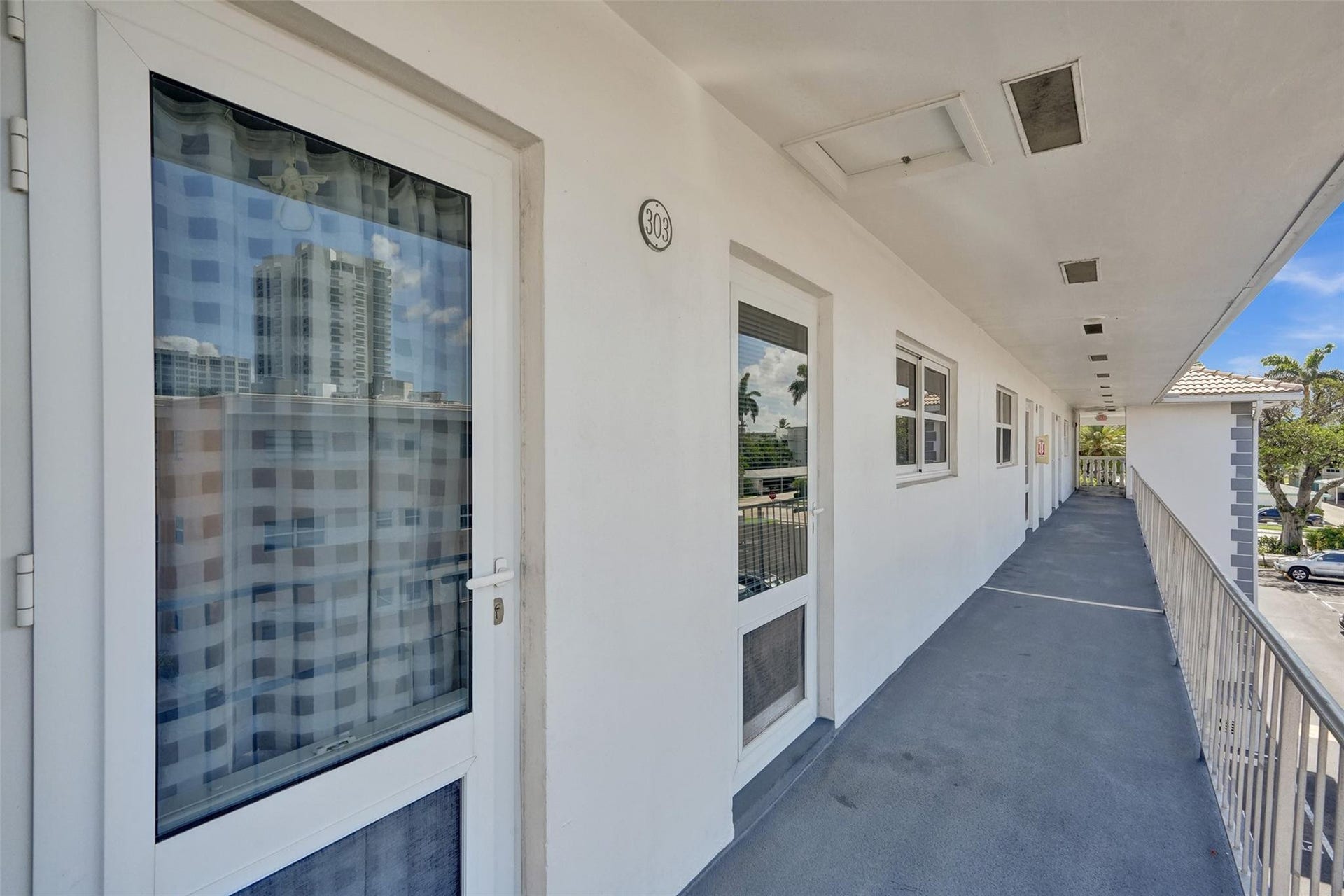 1461 S Ocean Boulevard, #303, Lauderdale By The Sea, FL 33062 Photo 29