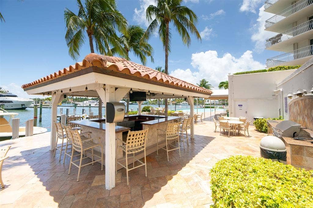 1 Las Olas Circle, #610, Fort Lauderdale, FL 33316 Tiki1