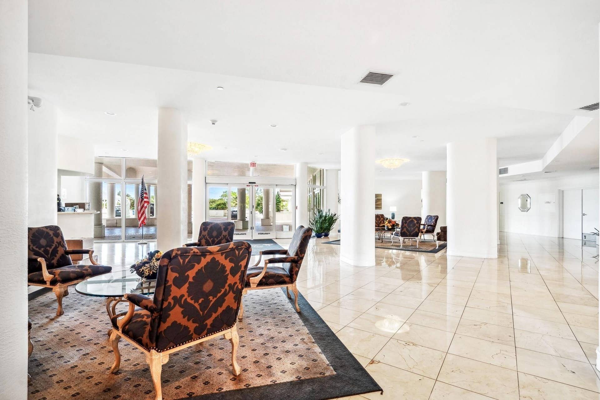 1 Las Olas Circle, #610, Fort Lauderdale, FL 33316 Lobby 2
