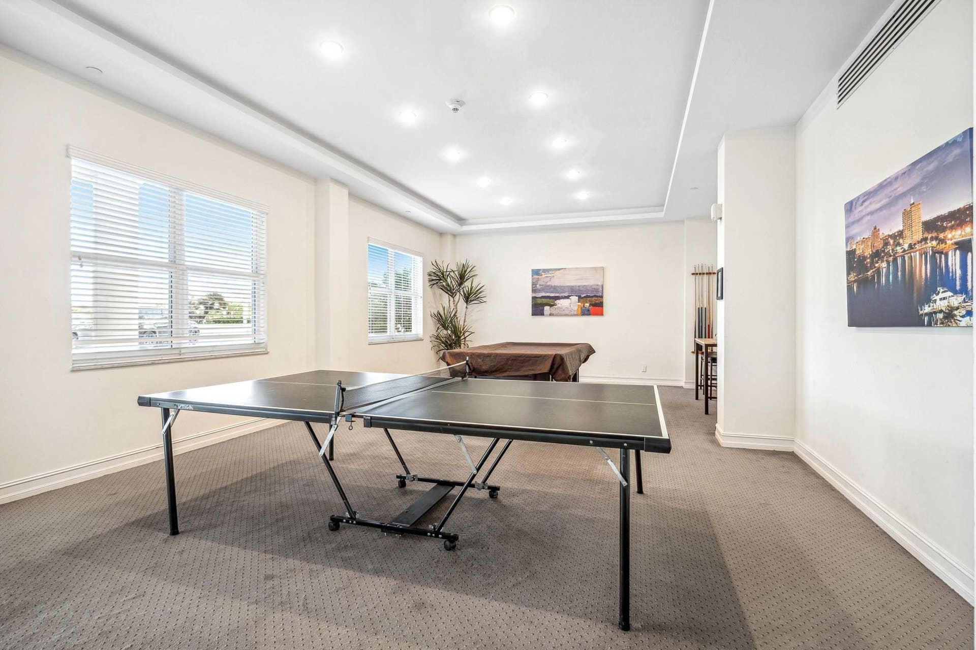 1 Las Olas Circle, #610, Fort Lauderdale, FL 33316 Game room