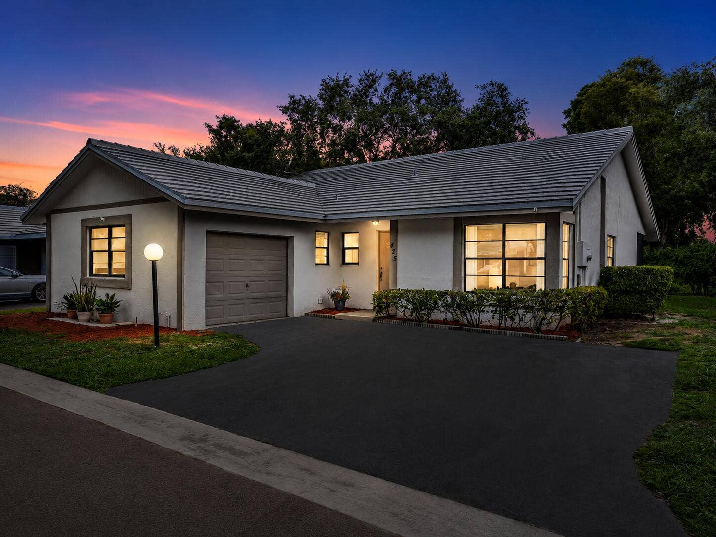 Twilight Front of House 14