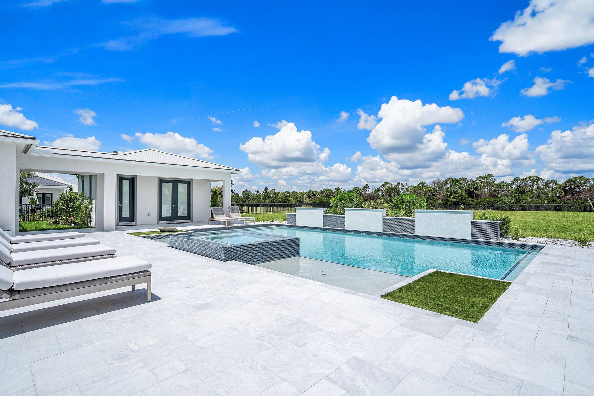 20020 SE Bridgewater Drive, Jupiter, FL 33458 060-20020SoutheastBridgewaterDrive-Jupit