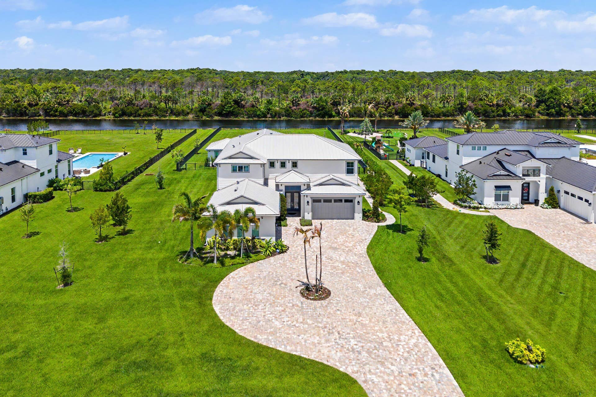 20020 SE Bridgewater Drive, Jupiter, FL 33458 089-20020SoutheastBridgewaterDrive-Jupit