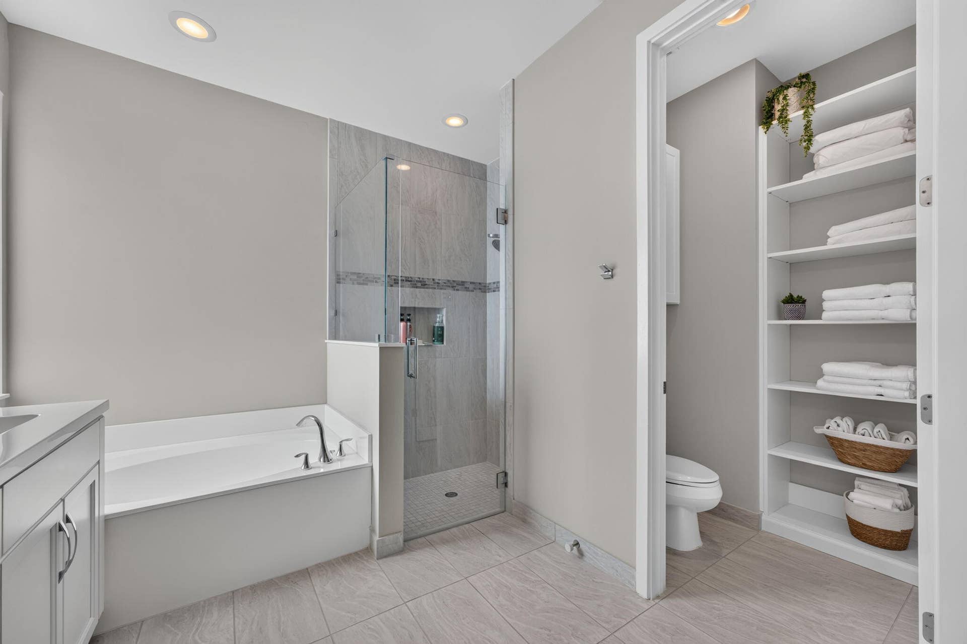 9685 Salty Bay Drive, Delray Beach, FL 33446 26-web-or-mls-DSC02087