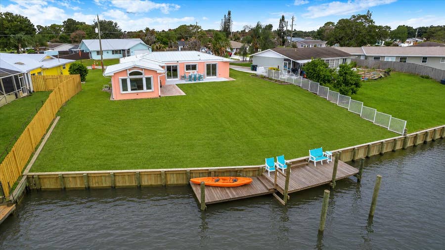 Property photo for 611 SE Harborview Drive, Port St Lucie, FL