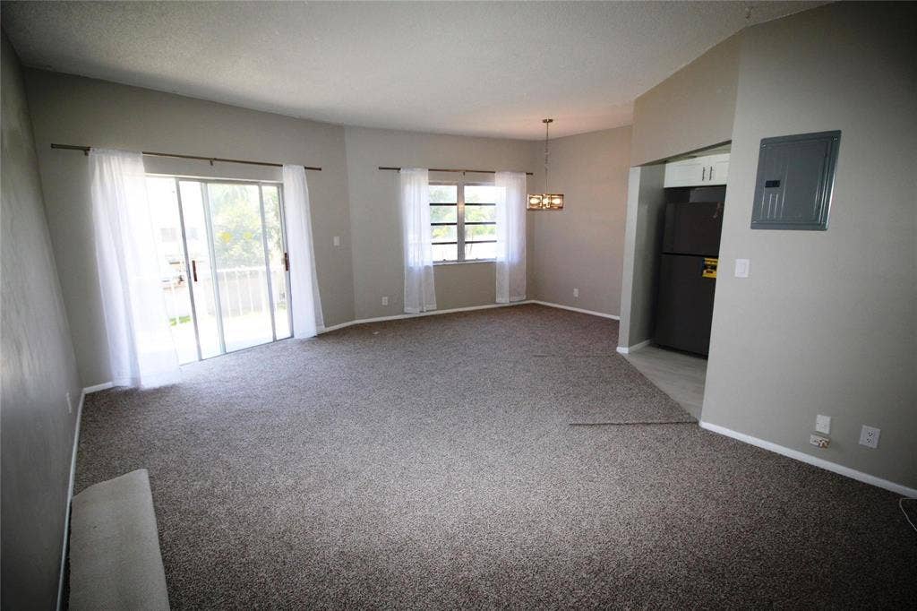 1967 S Ocean Boulevard, #211-c, Lauderdale By The Sea, FL 33062 carpert