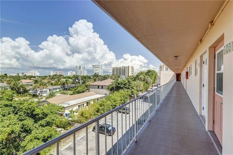 1967 S Ocean Boulevard, #211-c, Lauderdale By The Sea, FL 33062 balcony