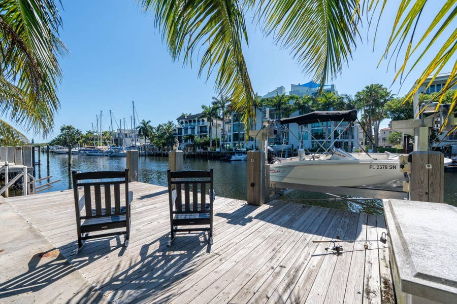 Property photo for 224 N Gordon Road, Fort Lauderdale, FL