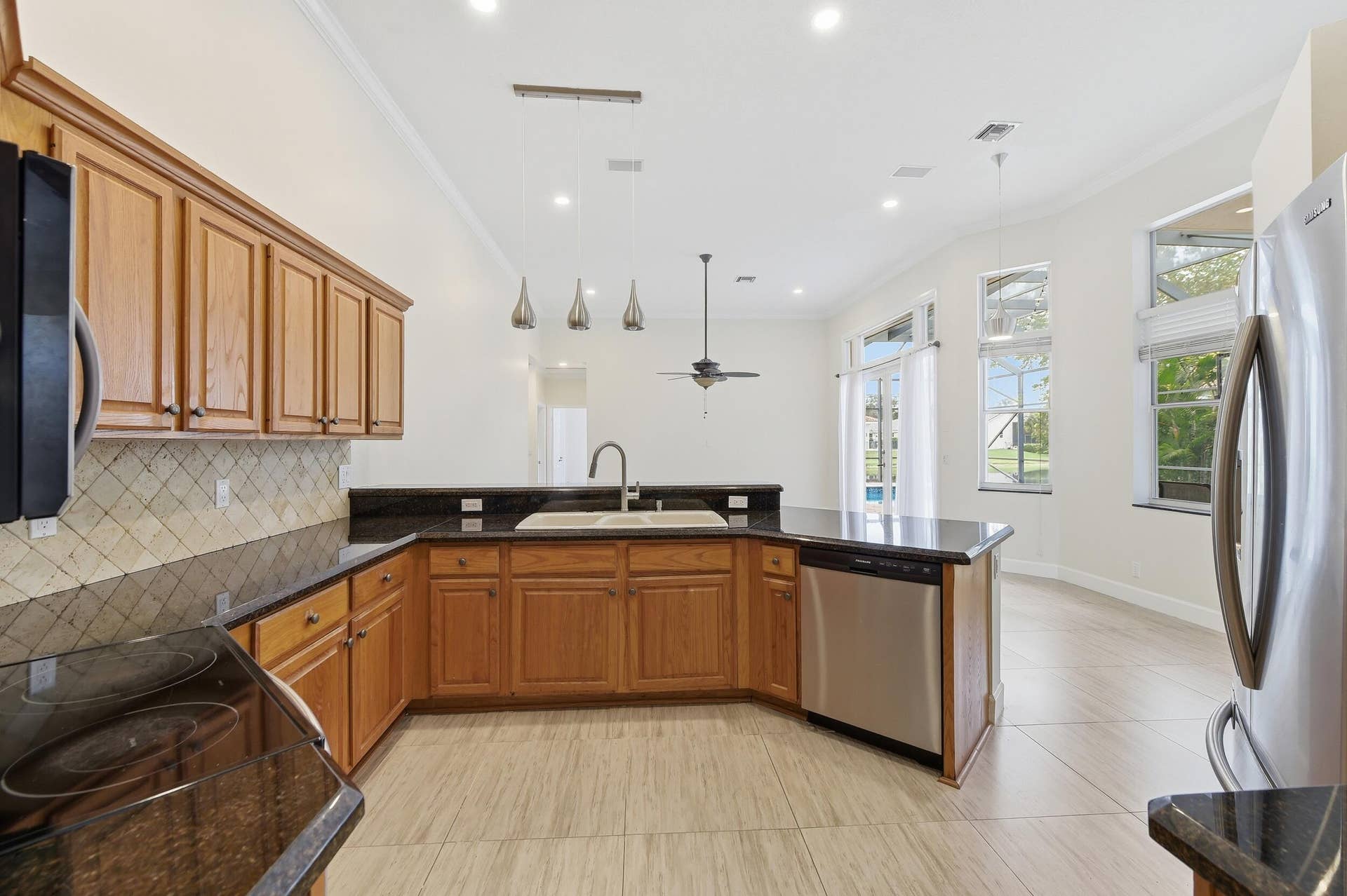 2644 Miller Court, Weston, FL 33332 11_011__dsc5233