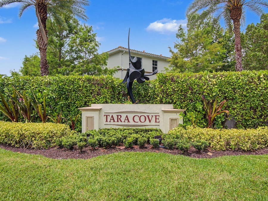 Property photo for 4569 Tara Cove Way, West Palm Beach, FL