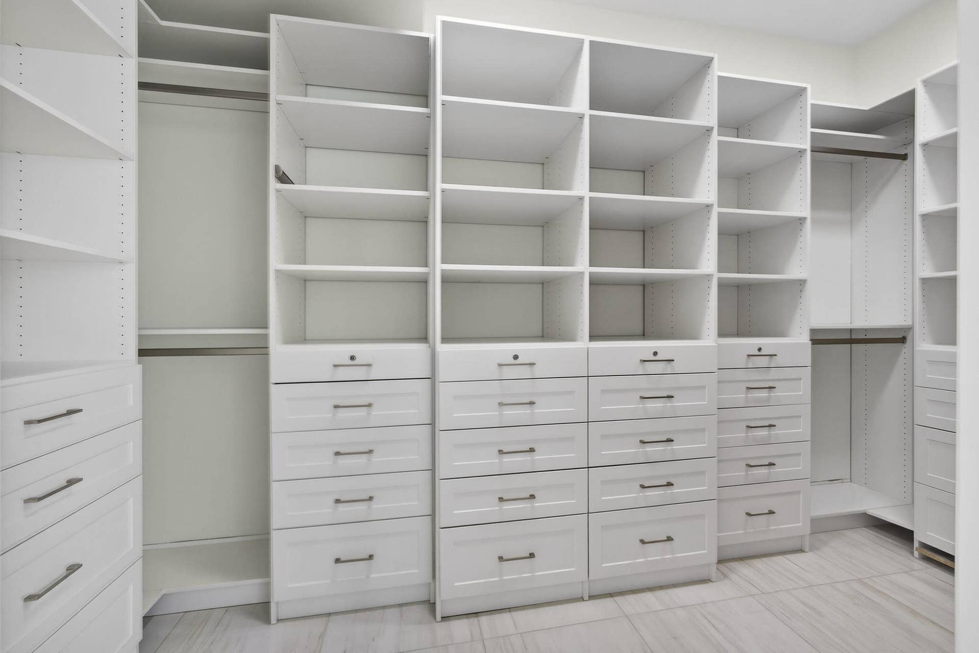 3 Water Club Way, #1801, North Palm Beach, FL 33408 MASTER CLOSET