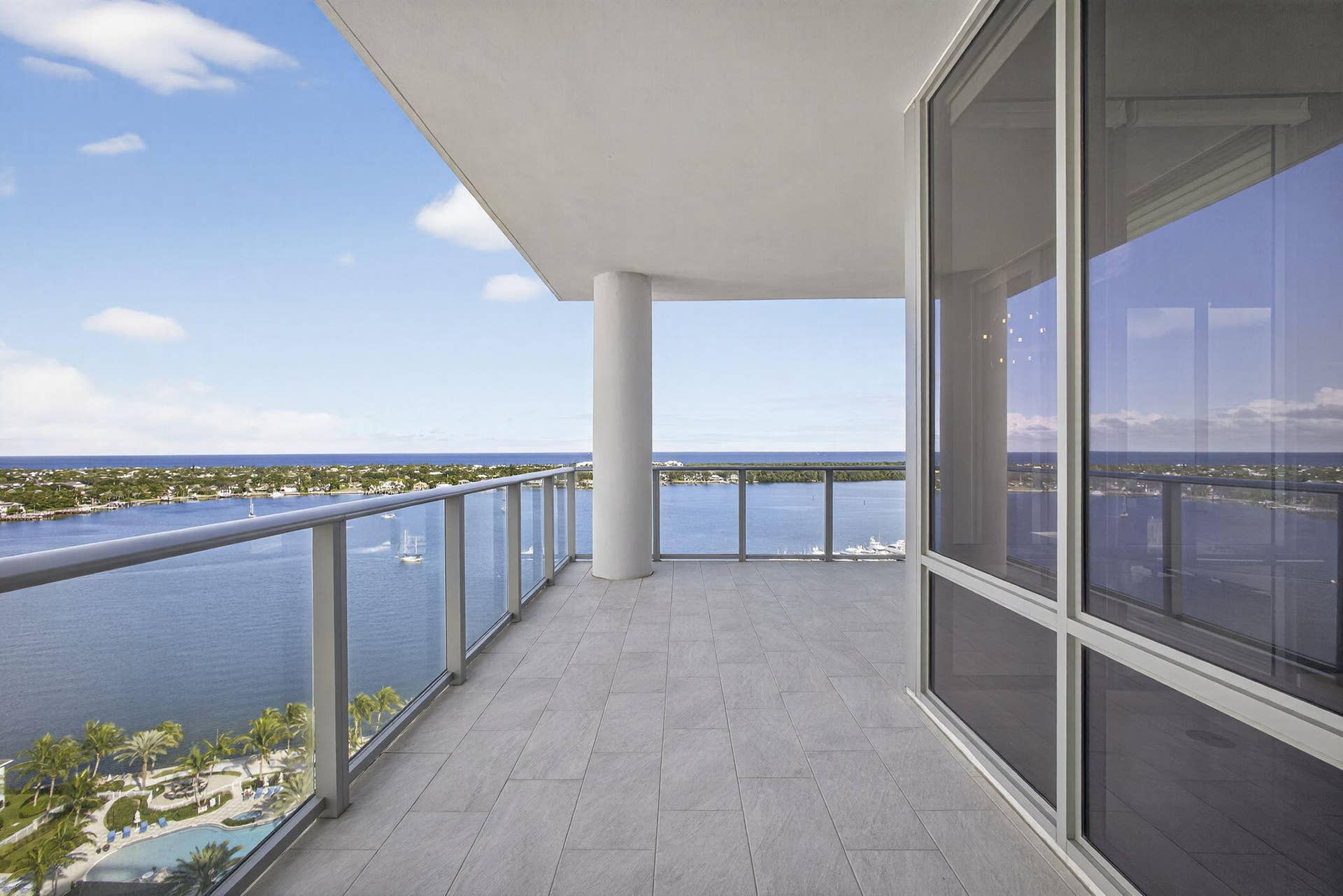 3 Water Club Way, #1801, North Palm Beach, FL 33408 BALCONY