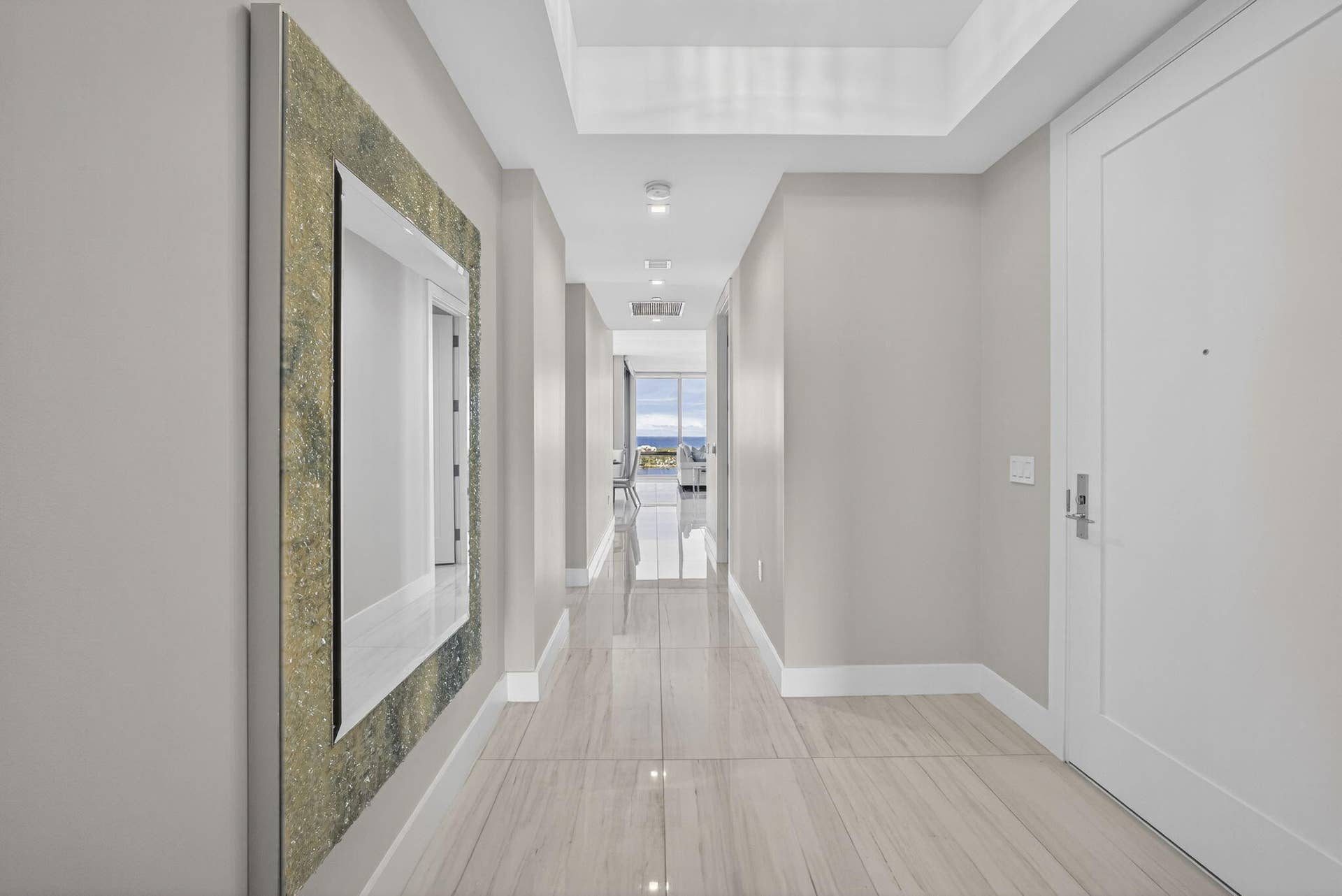 3 Water Club Way, #1801, North Palm Beach, FL 33408 UNIT ENTRY EAST CORRIDOR