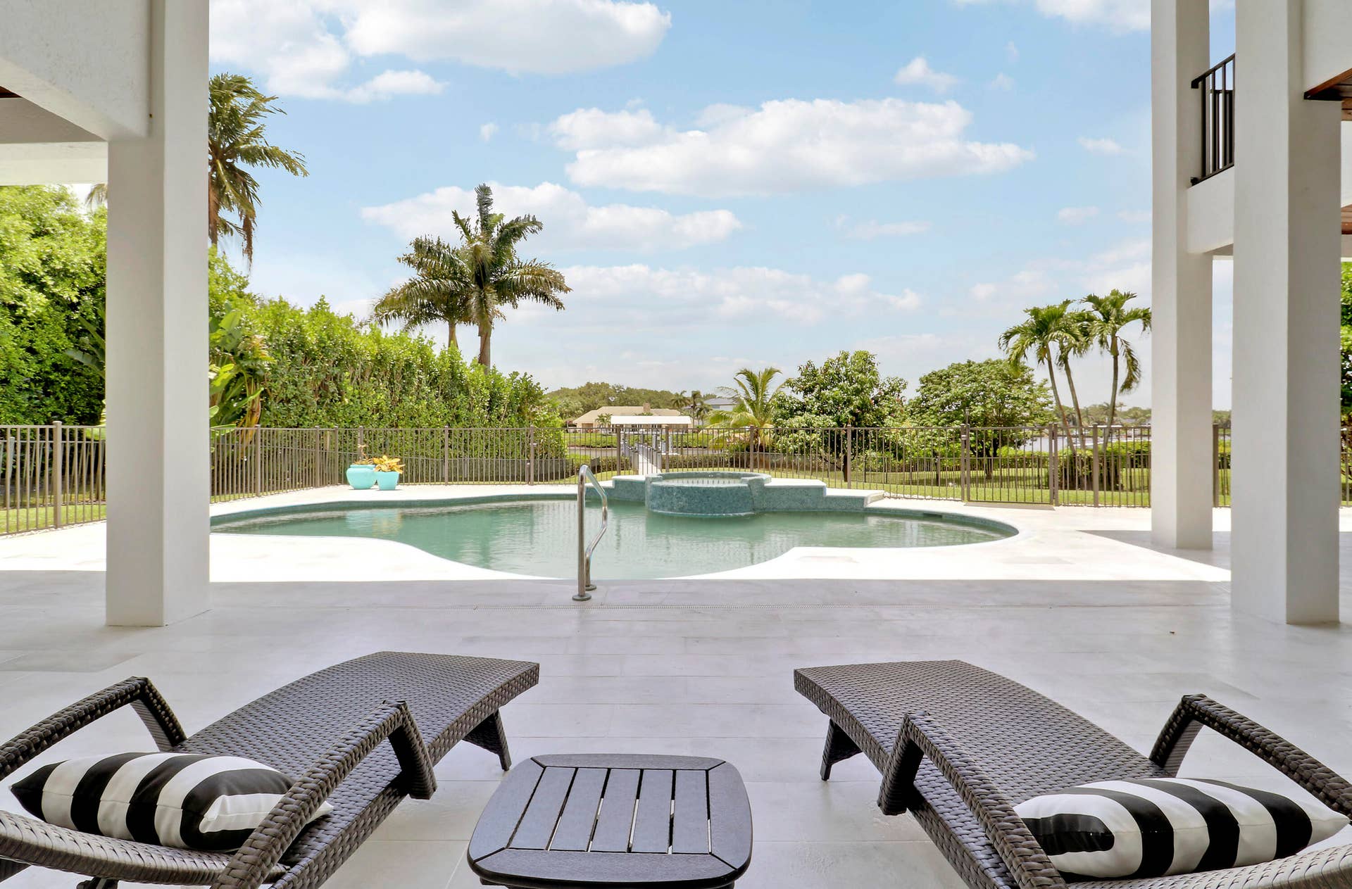 18411 SE Lakeside Drive, Jupiter, FL 33469 Pool View