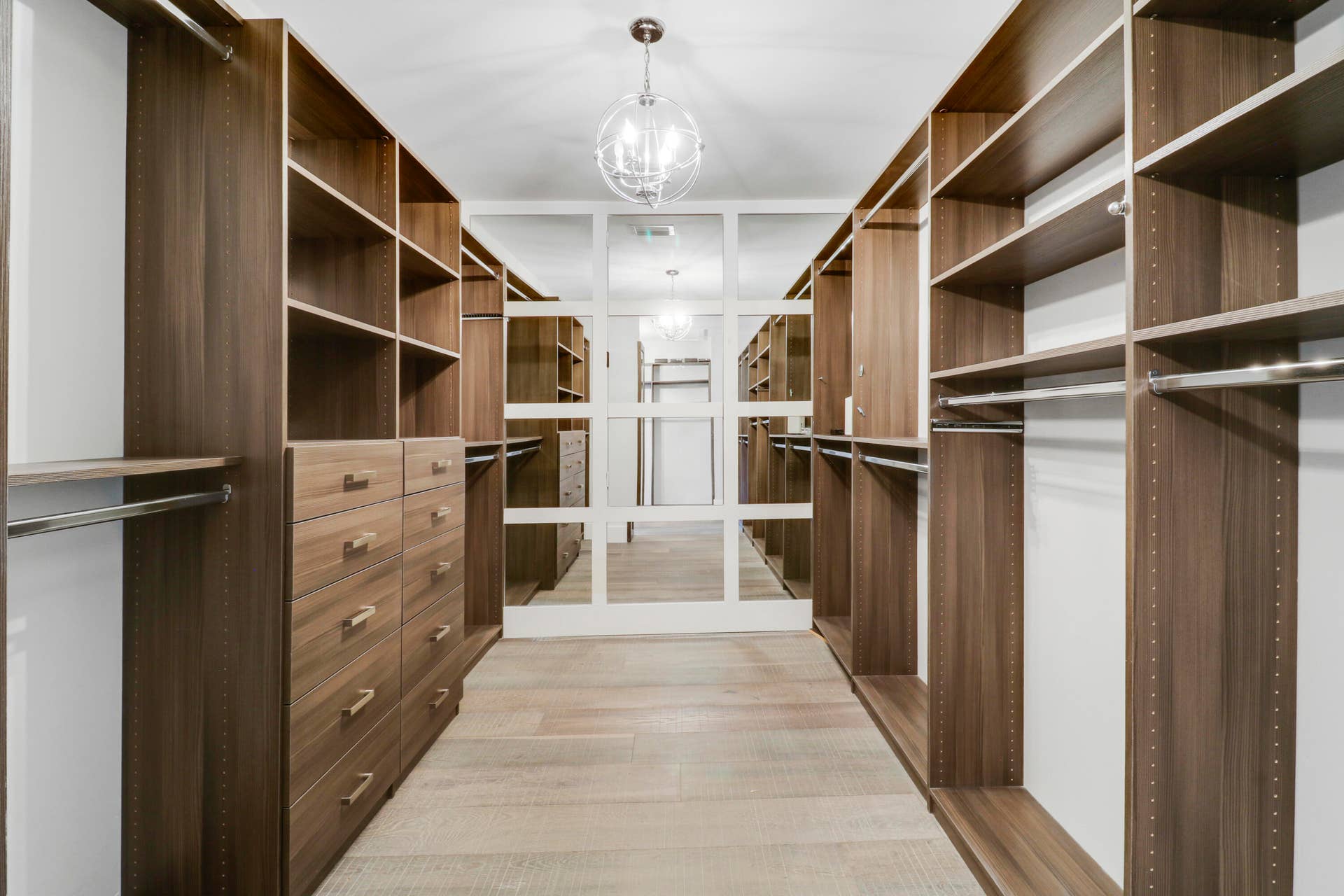 18411 SE Lakeside Drive, Jupiter, FL 33469 Primary Closet