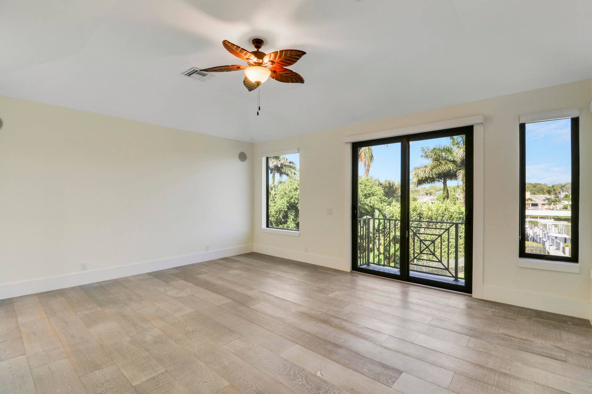 18411 SE Lakeside Drive, Jupiter, FL 33469 Bedroom 3 with Balcony