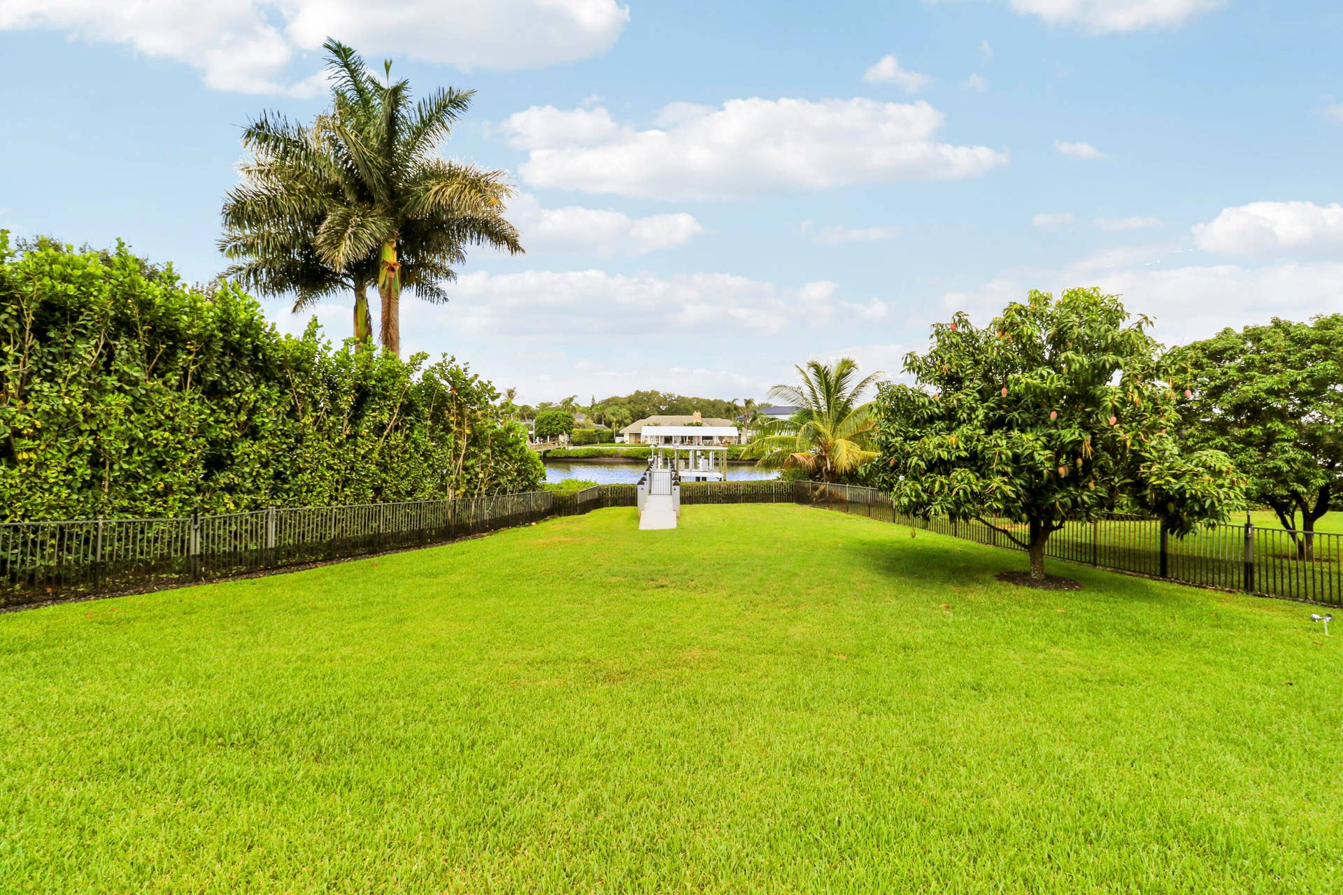 18411 SE Lakeside Drive, Jupiter, FL 33469 House-77