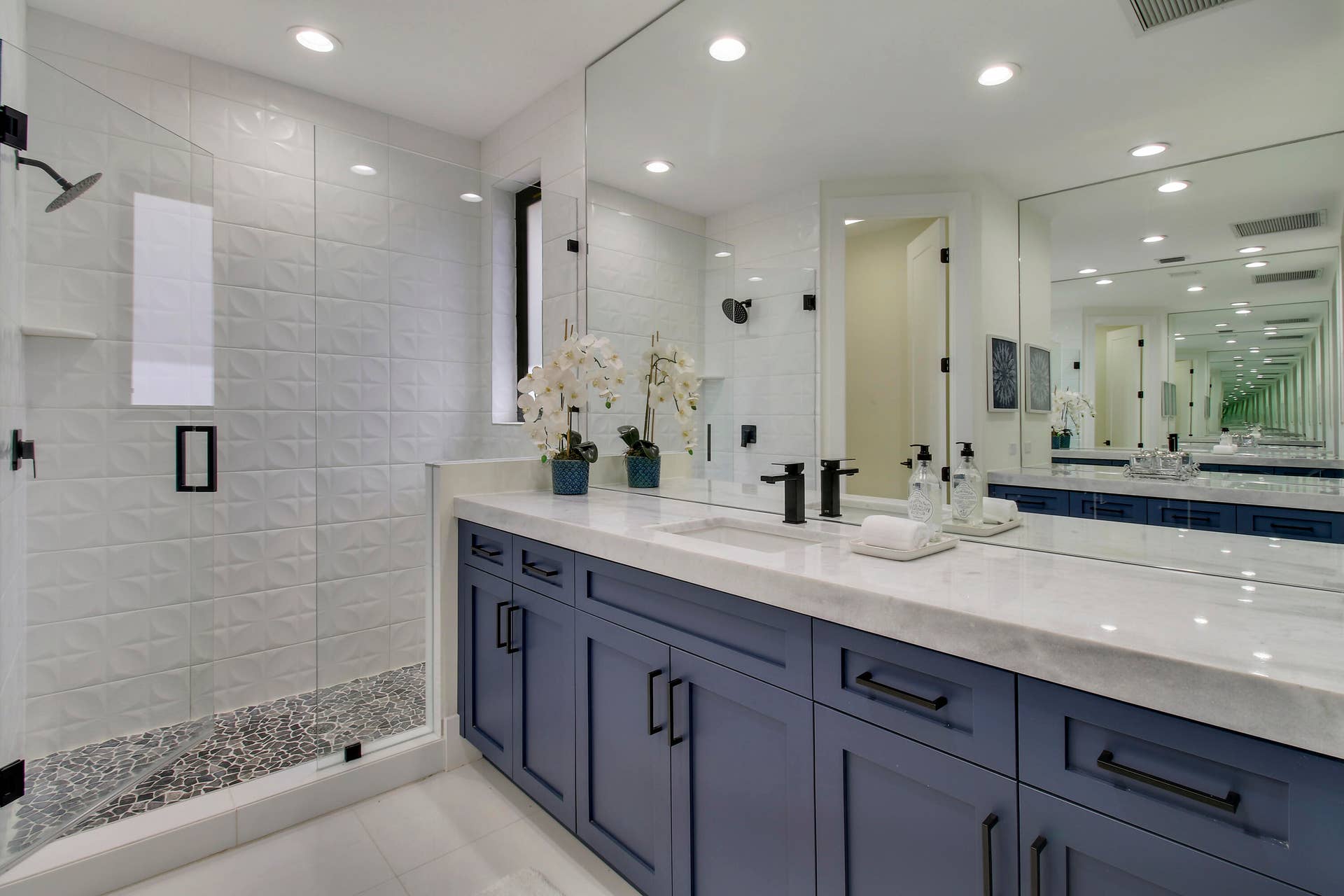 18411 SE Lakeside Drive, Jupiter, FL 33469 Bedroom 3 Ensuite