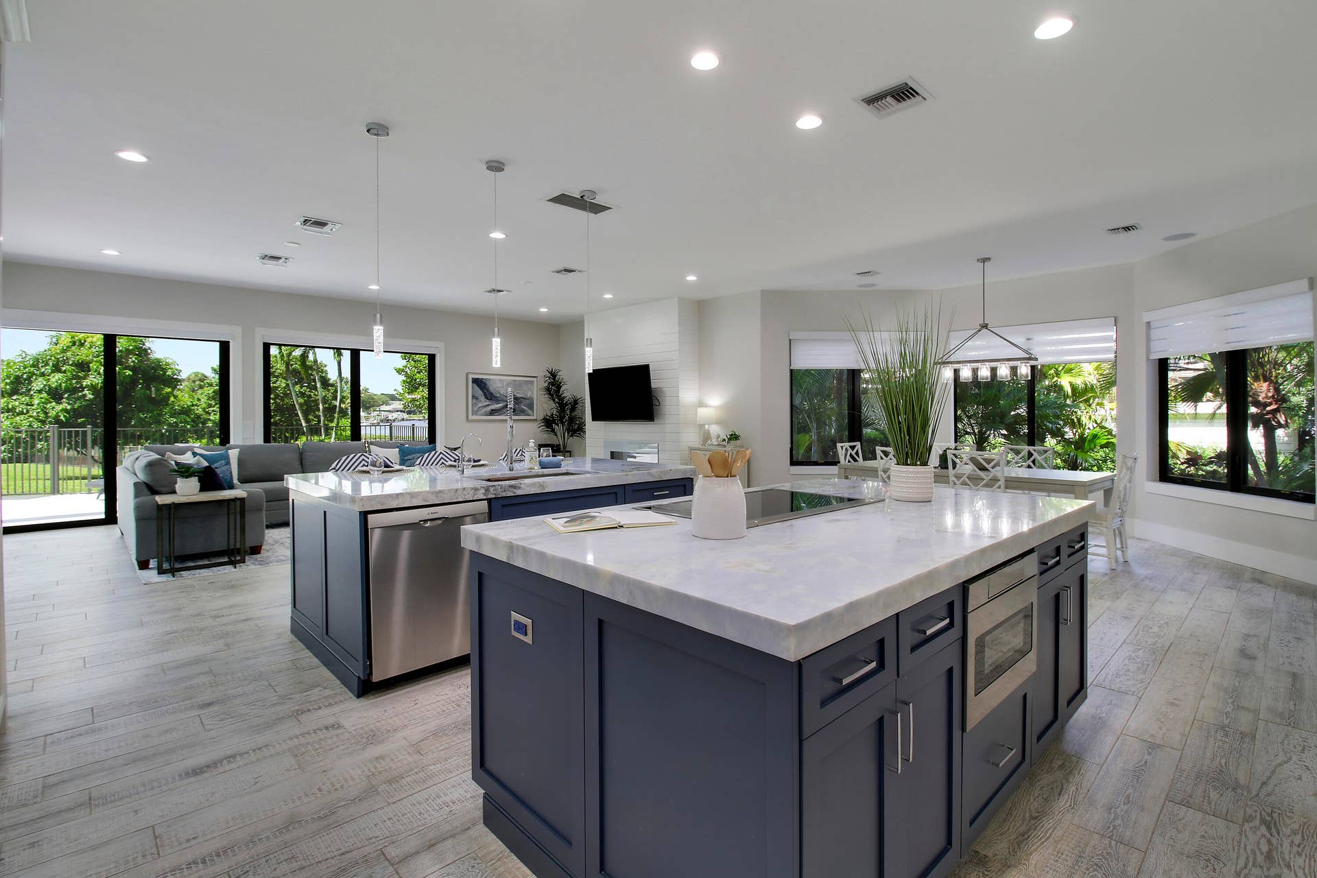 18411 SE Lakeside Drive, Jupiter, FL 33469 Kitchen View