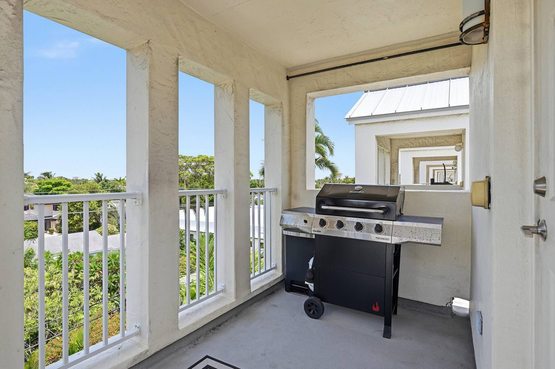 542 NE 7th Avenue, #Unit 2, Fort Lauderdale, FL 33301 52_061_dsc_0278