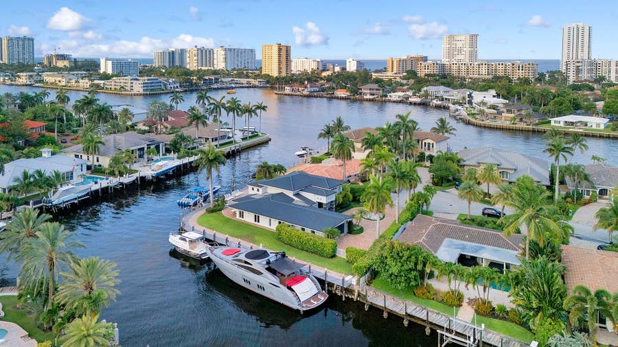 Property photo for 2593 SE 9th Street, Pompano Beach, FL