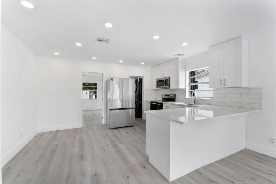 Property photo for 488 NW 2nd Terrace, Deerfield Beach, FL
