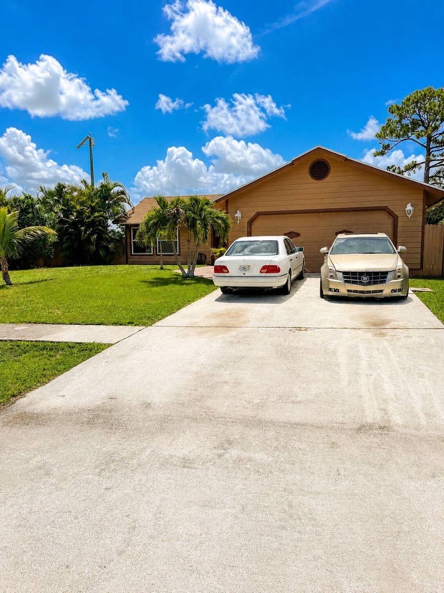 Property photo for 5202 El Claro Circle, West Palm Beach, FL