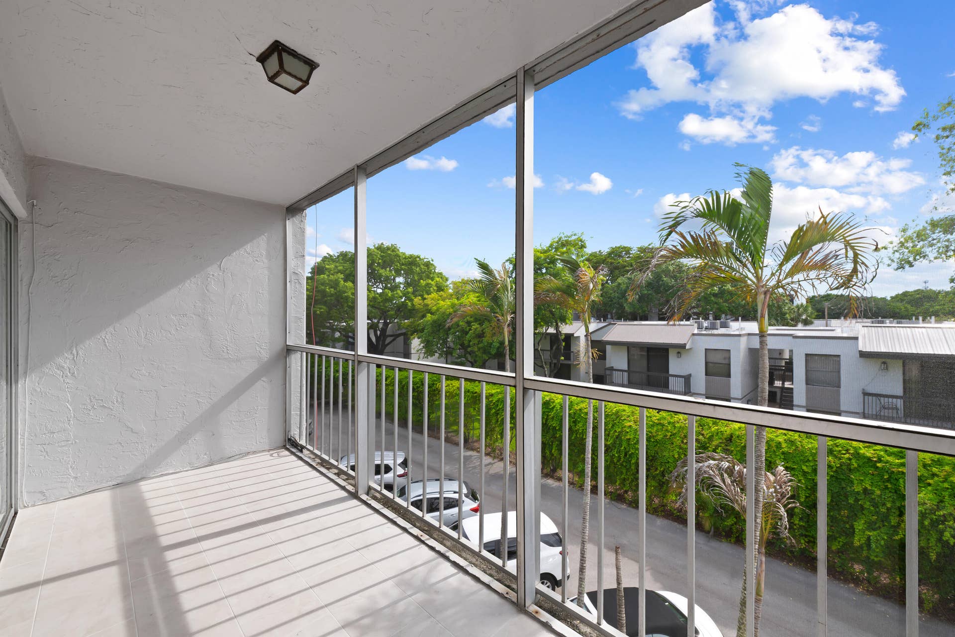 483 N Pine Island Road, #C304, Plantation, FL 33324 DSC_9185