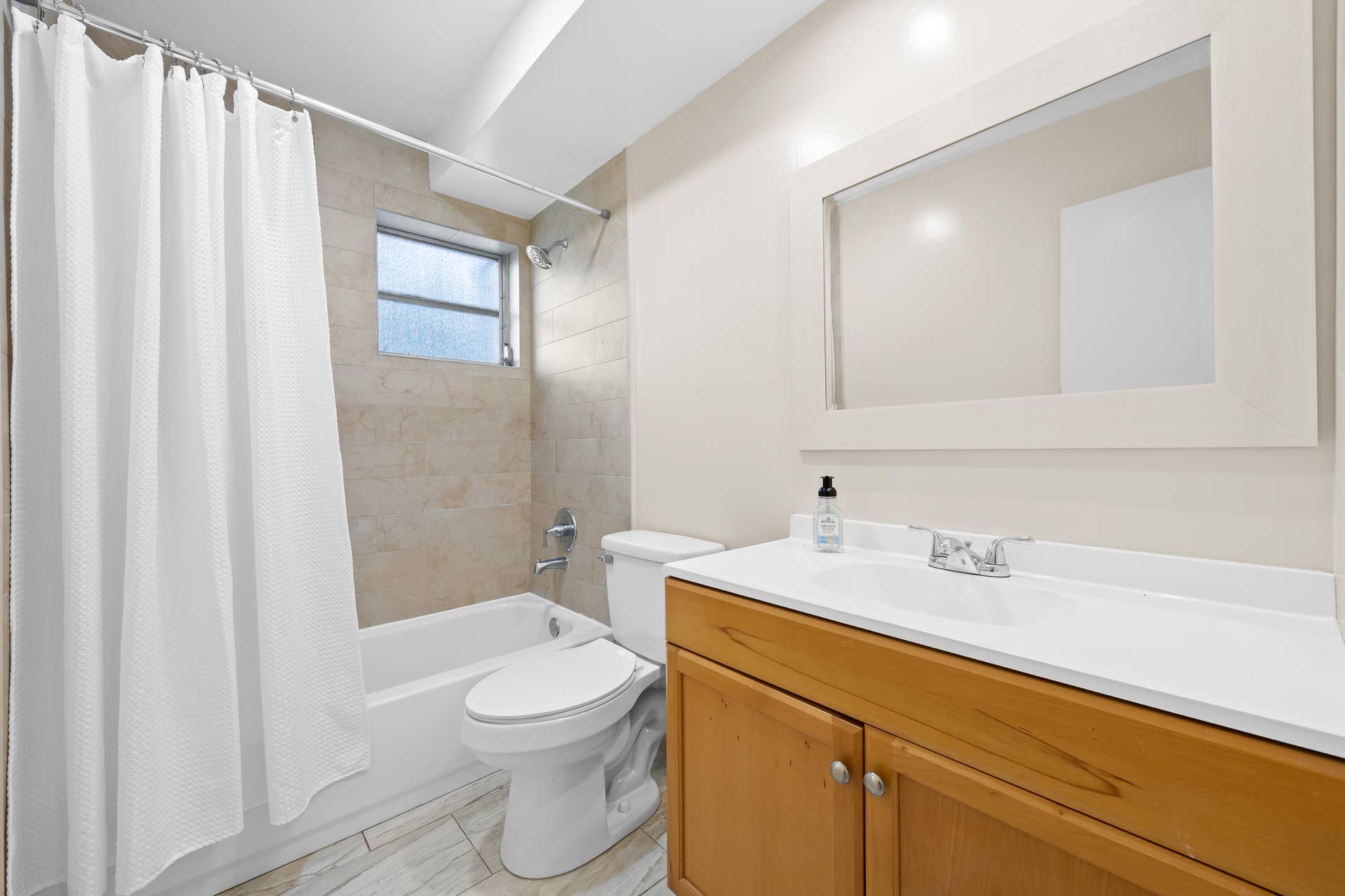 483 N Pine Island Road, #C304, Plantation, FL 33324 DSC_9246