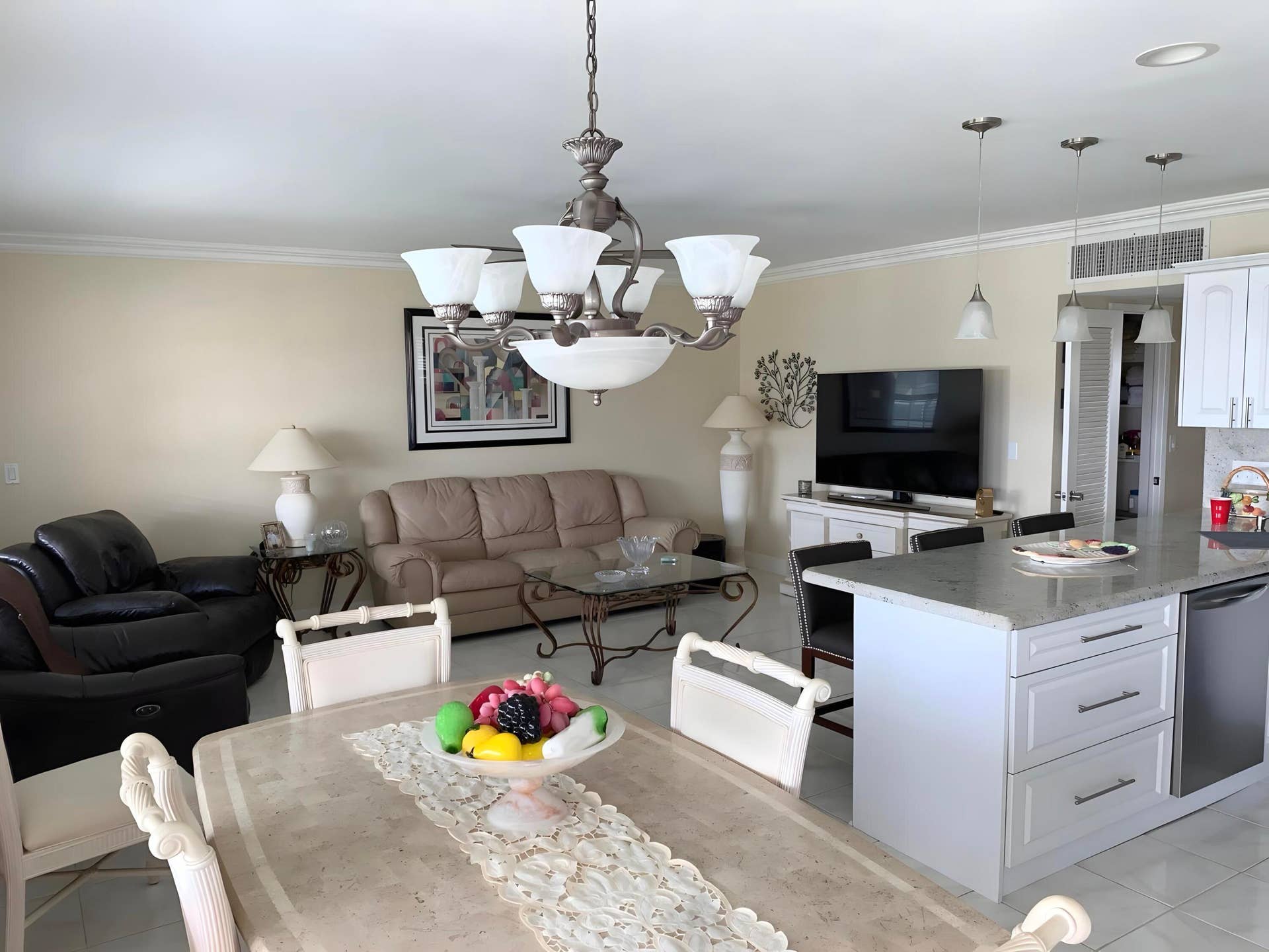 5200 NE 24th Terrace, #C303, Fort Lauderdale, FL 33308 IMG_2058
