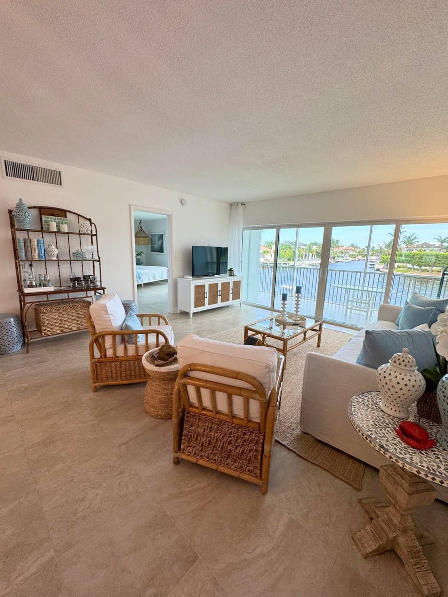Property photo for 390 N Federal Highway, #203, Deerfield Beach, FL